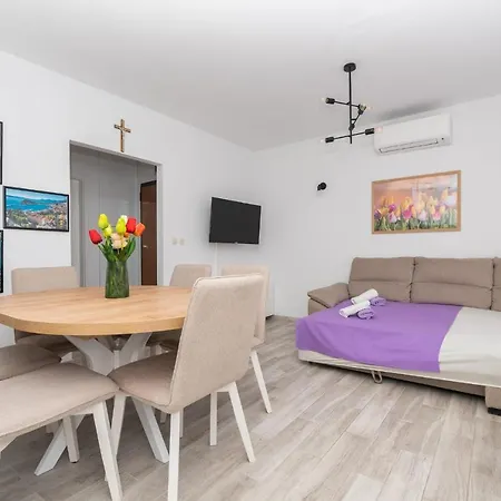 Erholung Free Garage Space * Makarska