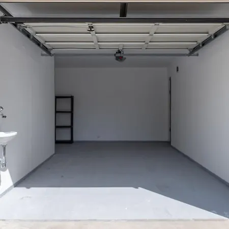 Erholung Free Garage Space Apartment Makarska